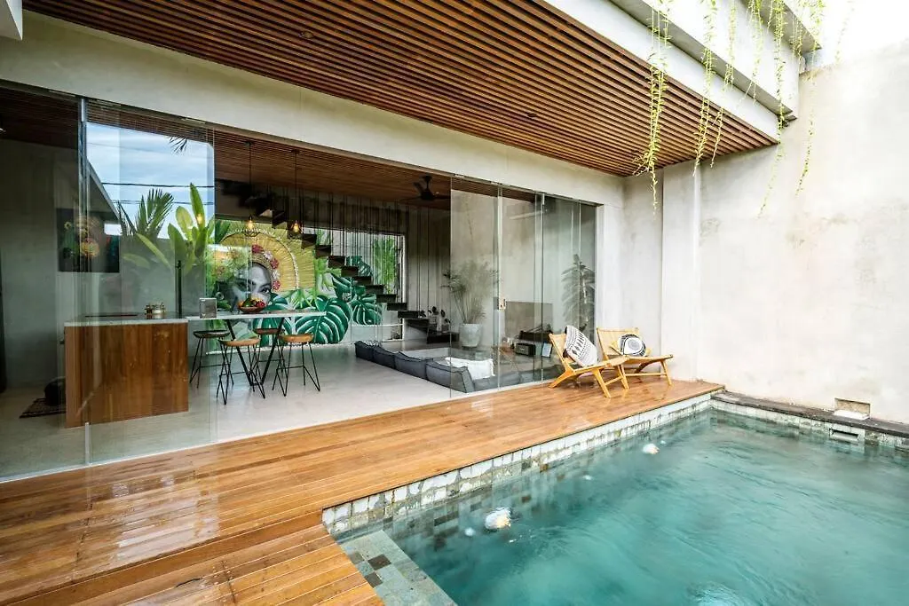 Walk To The Beach Rooftop Ocean View Lux Villa Canggu  Canggu (Bali)