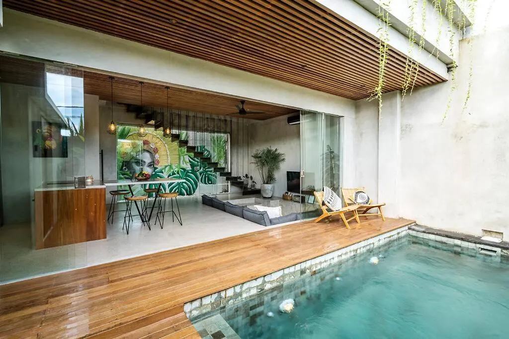 Walk To The Beach Rooftop Ocean View Lux Villa Canggu  Canggu (Bali)